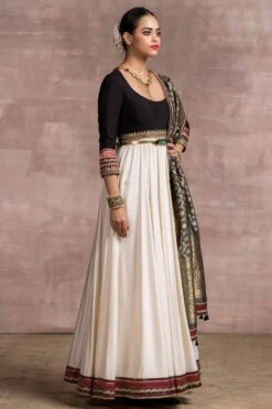 Tarun Tahiliani Color-blocked Monochrome Anarkali Set -Inca Sales Store 812ttaw6 2