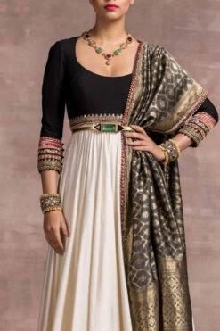 Tarun Tahiliani Color-blocked Monochrome Anarkali Set -Inca Sales Store 812ttaw6 3