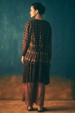 Urvashi Kaur Umber Micropleated Checkered Dress -Inca Sales Store 8823uk20 4