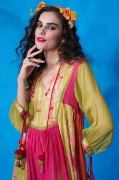 CAPISVIRLEO Green & Pink Panelled Dress -Inca Sales Store 88cap13 4