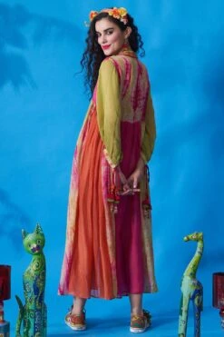 CAPISVIRLEO Green & Pink Panelled Dress -Inca Sales Store 88cap13 5