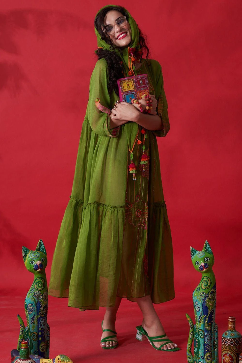 CAPISVIRLEO Green Chanderi Silk Stole 4 CAPISVIRLEO Green Chanderi Silk Stole - Image 2