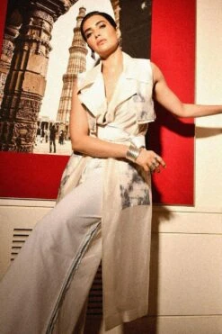 Sangeeta Boochra Silver Handcrafted Stack Of Bangles