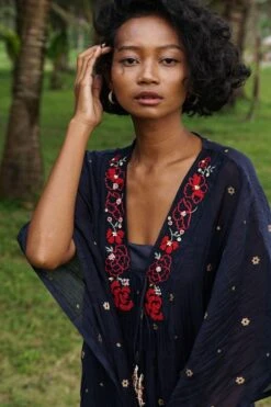 Baju Midnight Blue Floral Embellished Kaftan 10 Baju Midnight Blue Floral Embellished Kaftan -Inca Sales Store ba 2911baj18 4