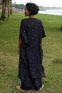 Baju Midnight Blue Floral Embellished Kaftan 11 Baju Midnight Blue Floral Embellished Kaftan -Inca Sales Store ba 2911baj18 5