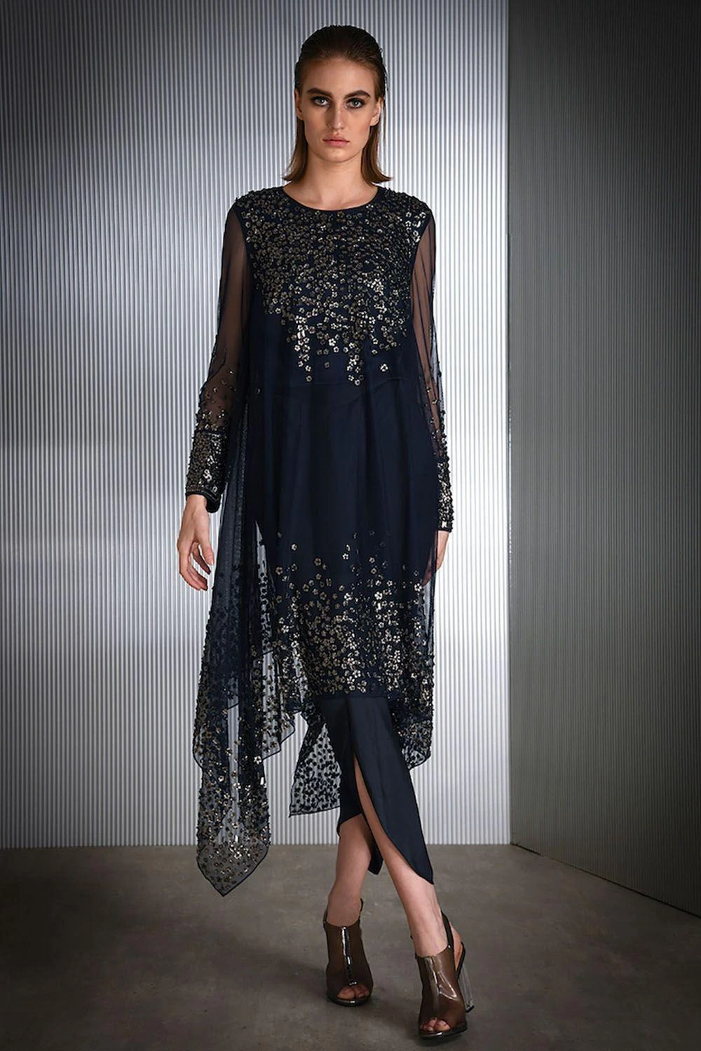 Rohit Gandhi + Rahul Khanna Asymmetric Sequined Kurta 4 Rohit Gandhi + Rahul Khanna Asymmetric Sequined Kurta - Image 2