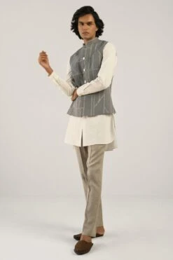 Countrymade Fuselage Hand Embroidered Grey Bundi 9 Countrymade Fuselage Hand Embroidered Grey Bundi -Inca Sales Store cm ctd bd 01 2