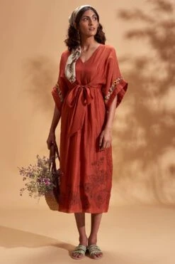 Half Full Curve Floral Cluster Tie Up Midi Dress