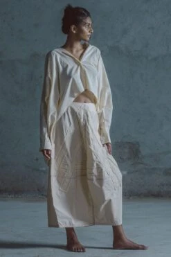 Ituvana Daiva Applique Skirt Set