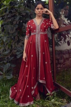 Jayanti Reddy Zardosi Embroidered Anarkali Set In Chanderi Silk