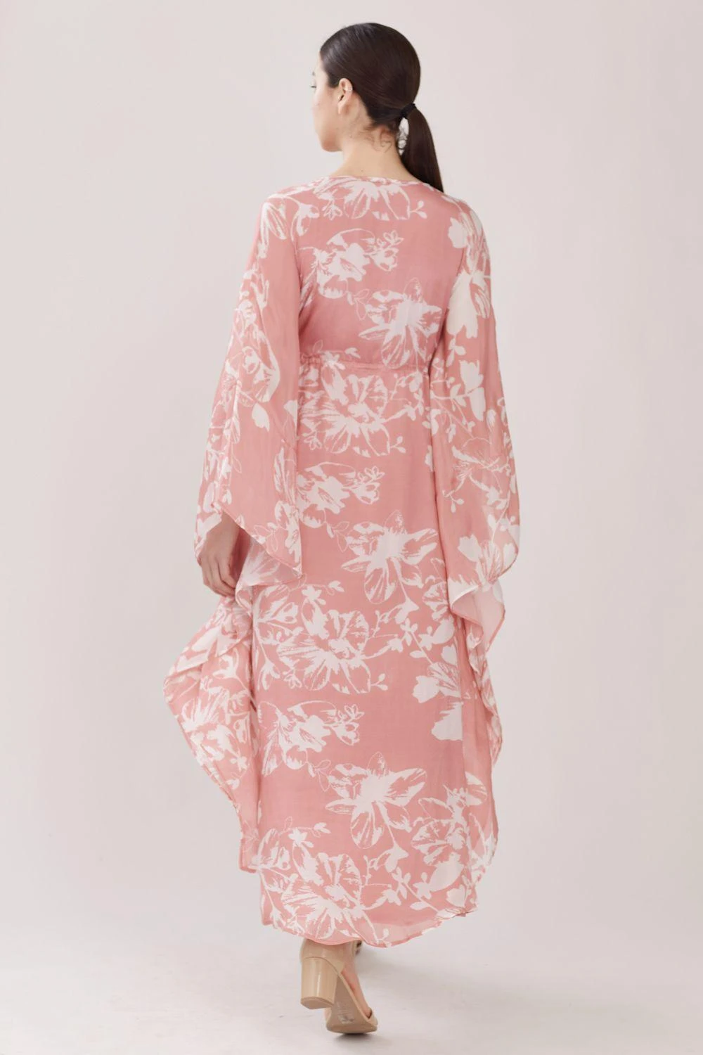 KoAi Pink & White Floral Kaftan 6 KoAi Pink & White Floral Kaftan - Image 4
