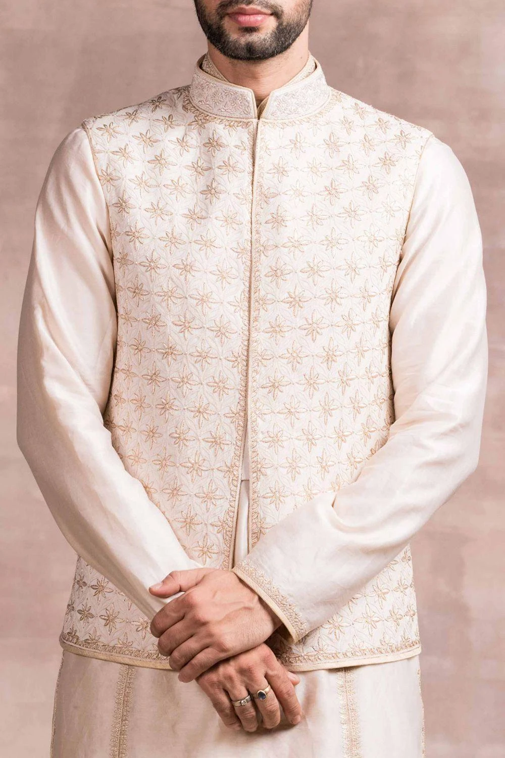 Tarun Tahiliani Men Beige Chikankari Embroidered Bundi Jacket 6 Tarun Tahiliani Men Beige Chikankari Embroidered Bundi Jacket - Image 4