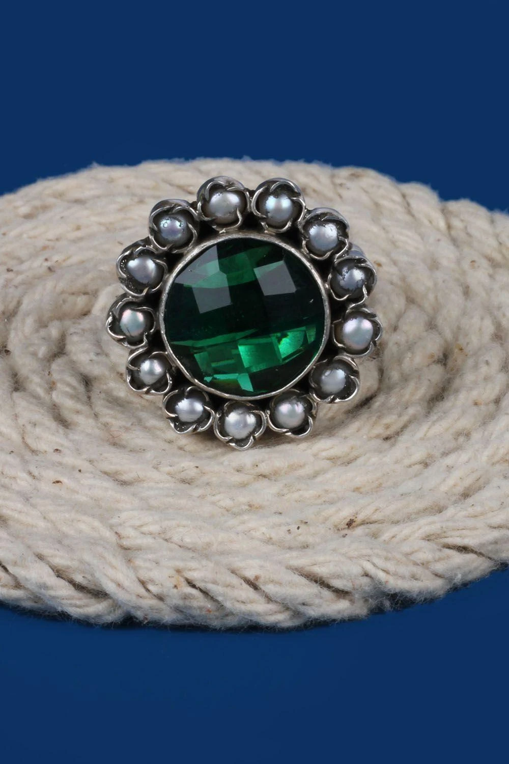 Sangeeta Boochra Silver Handmade Emerald Studded Ring 6 Sangeeta Boochra Silver Handmade Emerald Studded Ring - Image 4