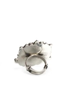 Sangeeta Boochra Handcrafted Silver Ring With Emerald Stone 9 Sangeeta Boochra Handcrafted Silver Ring With Emerald Stone -Inca Sales Store sbr 5368 5