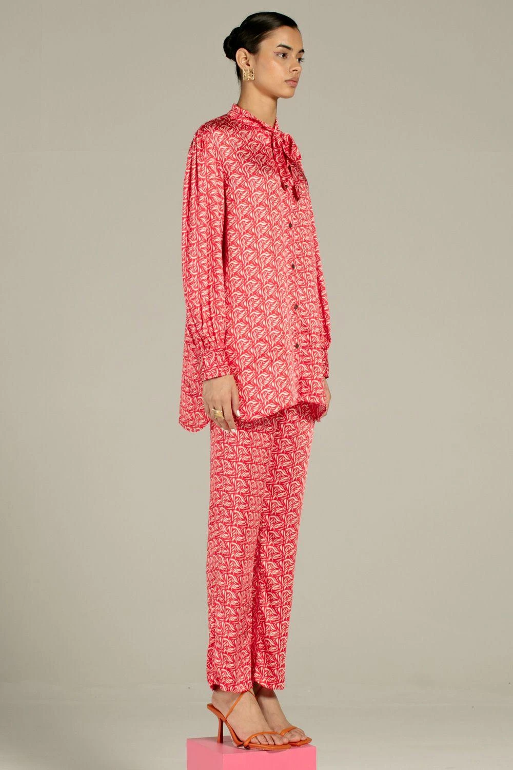 Studio RIGU Hamilton Knot Shirt & Trousers 4 Studio RIGU Hamilton Knot Shirt & Trousers - Image 2