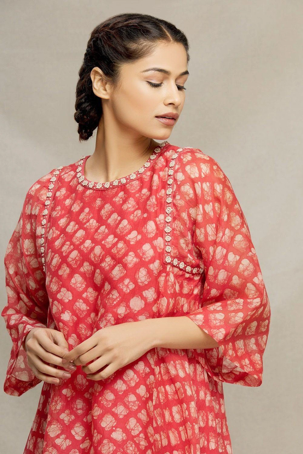 Myoho Red Floral Printed Kurta Set 5 Myoho Red Floral Printed Kurta Set - Image 3