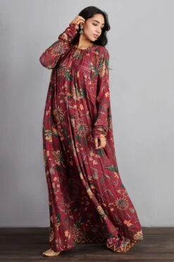 Torani Sanobar Amrut Kaftan